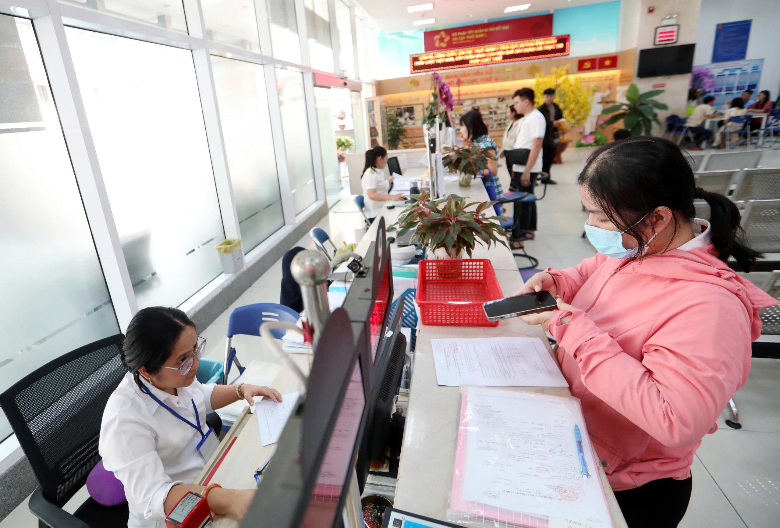 Cập Nhật 2025: Các Mức Phạt Vi Phạm Thuế Và Hóa Đơn Cho Hộ Kinh Doanh